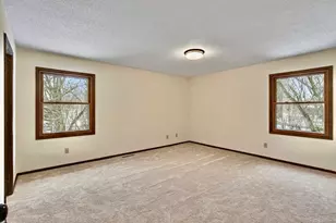 2700 Crestwood Cir, Hopkins, MN 55305 - Photo 37