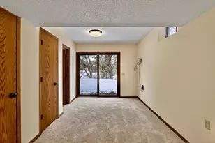 2700 Crestwood Cir, Hopkins, MN 55305 - Photo 43