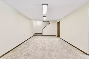 2700 Crestwood Cir, Hopkins, MN 55305 - Photo 41