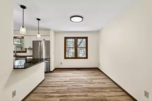 2700 Crestwood Cir, Hopkins, MN 55305 - Photo 17