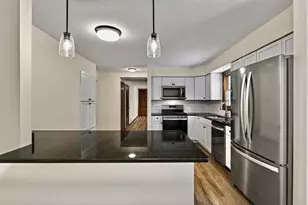 2700 Crestwood Cir, Hopkins, MN 55305 - Photo 19