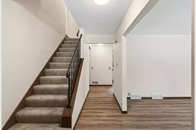 2700 Crestwood Circle, Minnetonka, MN 55305 - Photo 13