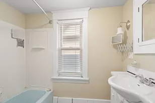 952 Western Ave N, Saint Paul, MN 55117 - Photo 15