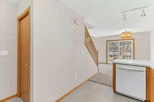 8759 Branson Dr, Inver Grove Heights, MN 55076 - Photo 13