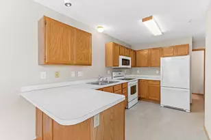 8759 Branson Dr, Inver Grove Heights, MN 55076 - Photo 9