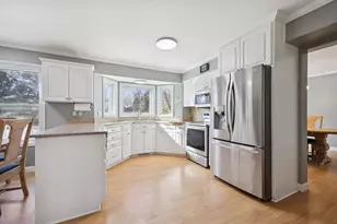 4645 Shenandoah Ln N, Plymouth, MN 55446 - Photo 11