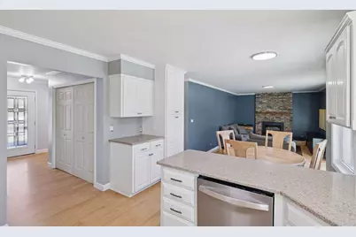 4645 Shenandoah Lane N, Plymouth, MN 55446 - Photo 15