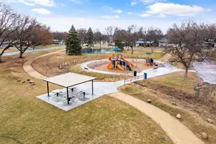 6140 Rainbow Dr NE, Fridley, MN 55432 - Photo 45