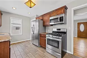 2128 Reaney Ave E, Saint Paul, MN 55119 - Photo 5