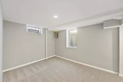 8405 Wentworth Avenue S, Bloomington, MN 55420 - Photo 15