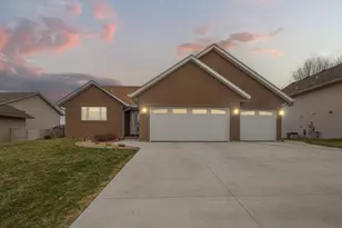 2214 Hulett Ave, Faribault, MN 55021 - Photo 45