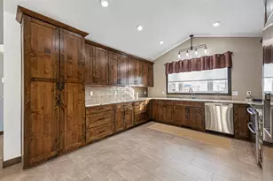 2214 Hulett Ave, Faribault, MN 55021 - Photo 5