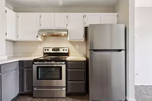 66 9th St E, Saint Paul, MN 55101 - Photo 17