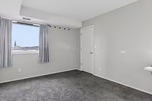 66 9th St E, Saint Paul, MN 55101 - Photo 11