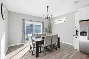 877 18th St, Zumbrota, MN 55992 - Photo 11