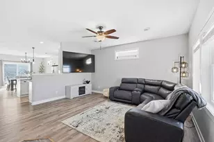 877 18th St, Zumbrota, MN 55992 - Photo 3