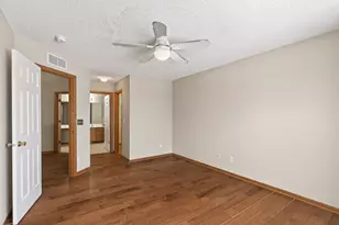 5070 Holly Ln N, Plymouth, MN 55446 - Photo 17