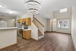 5070 Holly Ln N, Plymouth, MN 55446 - Photo 9