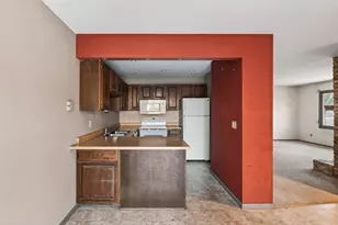 6368 St John's Dr, Eden Prairie, MN 55346 - Photo 11