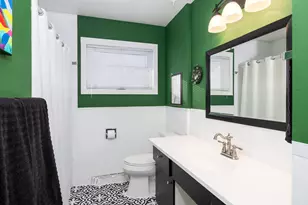 421 N 3rd St, La Crescent, MN 55947 - Photo 11