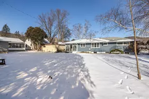 421 N 3rd St, La Crescent, MN 55947 - Photo 19