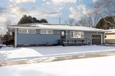 421 N 3rd Street, La Crescent, MN 55947 - Photo 1