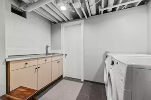 605 Kingsview Ln N, Plymouth, MN 55447 - Photo 21