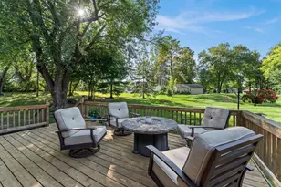 605 Kingsview Ln N, Plymouth, MN 55447 - Photo 23