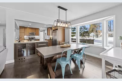 605 Kingsview Lane N, Plymouth, MN 55447 - Photo 7