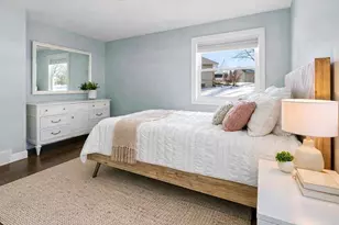 605 Kingsview Ln N, Plymouth, MN 55447 - Photo 11