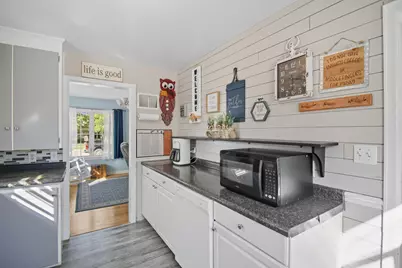 1800 3rd Avenue NE, Austin, MN 55912 - Photo 11