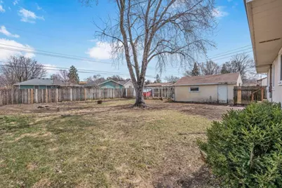 7200 Newton Avenue N, Brooklyn Center, MN 55430 - Photo 29