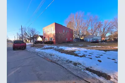 1303 4th Avenue NE, Austin, MN 55912 - Photo 1