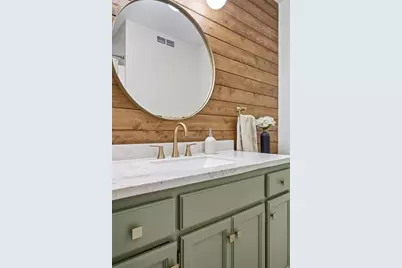 620 N Washington Avenue, Detroit Lakes, MN 56501 - Photo 11