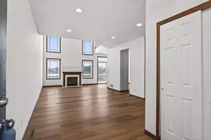 5149 Yuma Ln N, Plymouth, MN 55446 - Photo 5