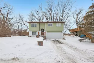 1014 10th Ave SW, Forest Lake, MN 55025 - Photo 3