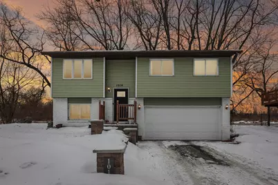 1014 10th Avenue SW, Forest Lake, MN 55025 - Photo 5