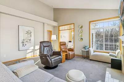 8884 Compton Lane, Inver Grove Heights, MN 55076 - Photo 13