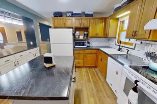 1114 Bruce Cir, Marshall, MN 56258 - Photo 13