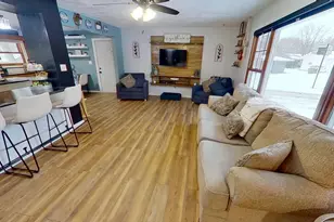 1114 Bruce Cir, Marshall, MN 56258 - Photo 3