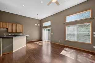 1758 Philipp Dr, Shakopee, MN 55379 - Photo 11