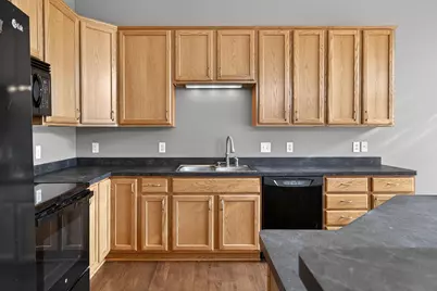 1758 Philipp Drive, Shakopee, MN 55379 - Photo 7