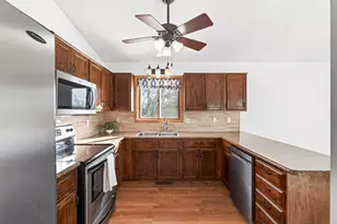 2260 Hallmark Ave N, Oakdale, MN 55128 - Photo 7