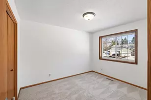 2260 Hallmark Ave N, Oakdale, MN 55128 - Photo 17
