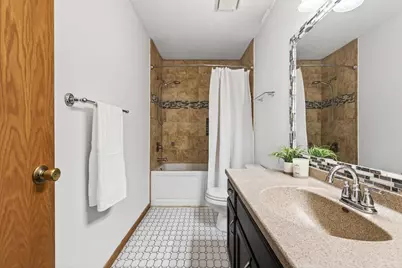 2260 Hallmark Avenue N, Oakdale, MN 55128 - Photo 15