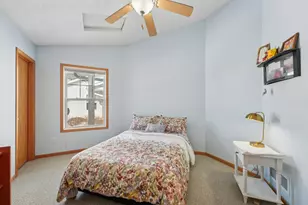 3084 Chisholm Ct N, Maplewood, MN 55109 - Photo 23