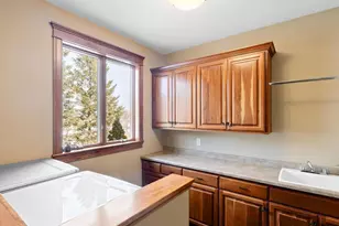 3673 Lerive Way, Chaska, MN 55318 - Photo 33