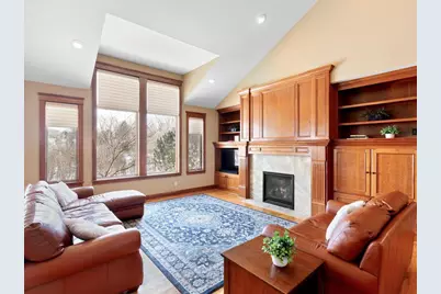 3673 Lerive Way, Chaska, MN 55318 - Photo 3