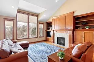 3673 Lerive Way, Chaska, MN 55318 - Photo 3