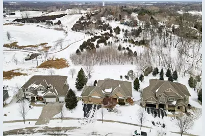 3673 Lerive Way, Chaska, MN 55318 - Photo 7